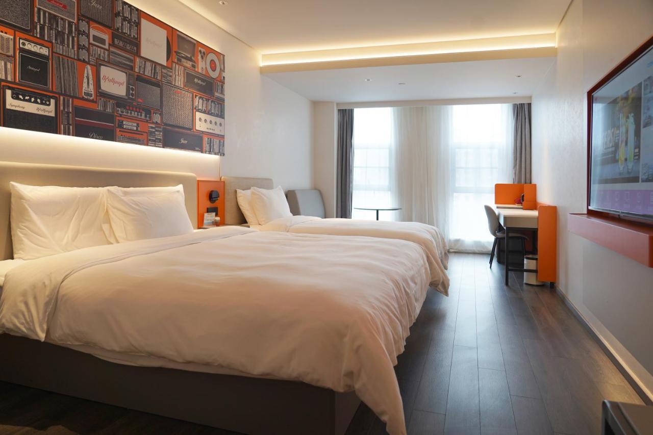 Ibis Styles Hotel - 260M From Guangji Street Subway Station Xi'an  Exterior photo